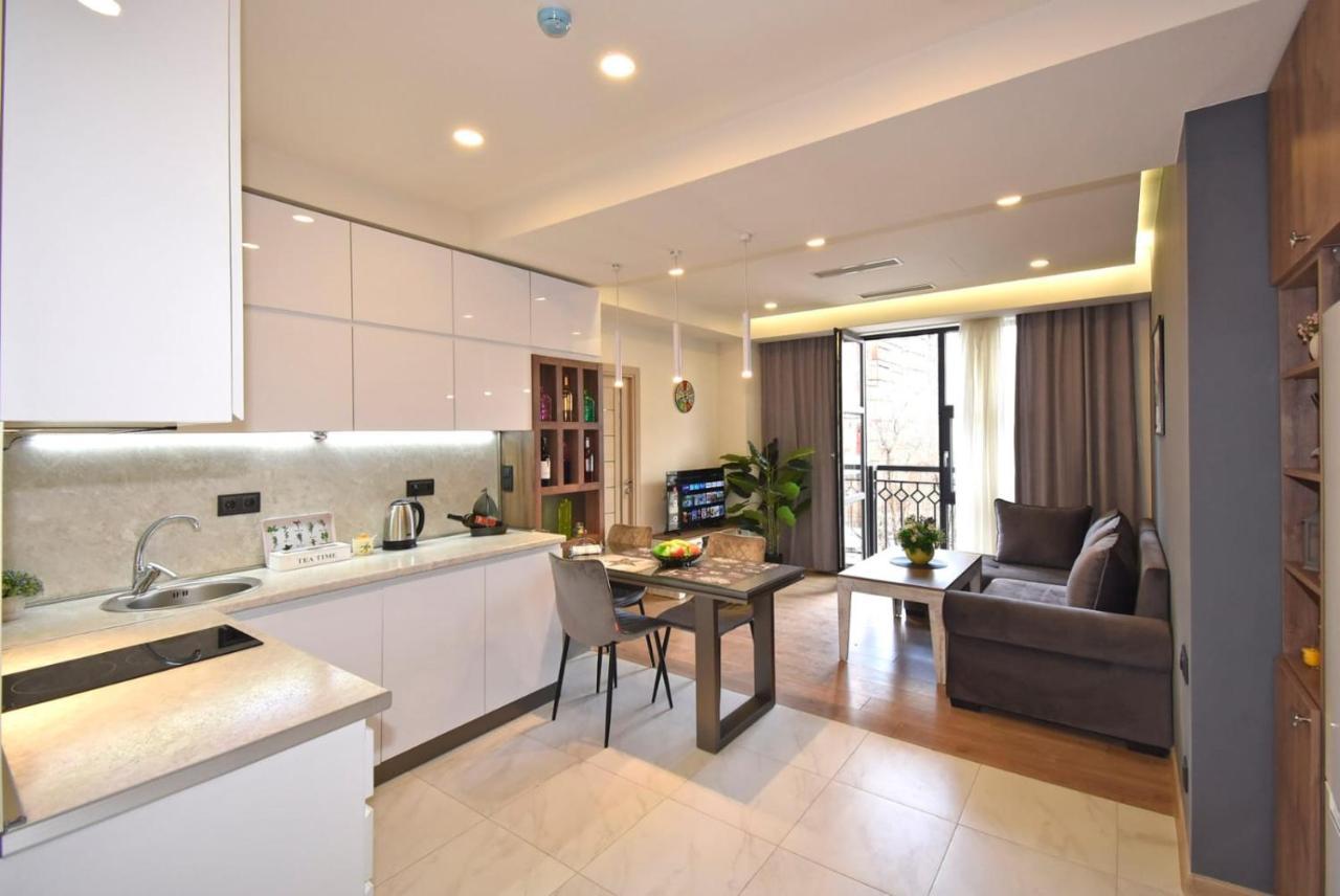 Home4You City Center Apartments Jerevan Eksteriør billede