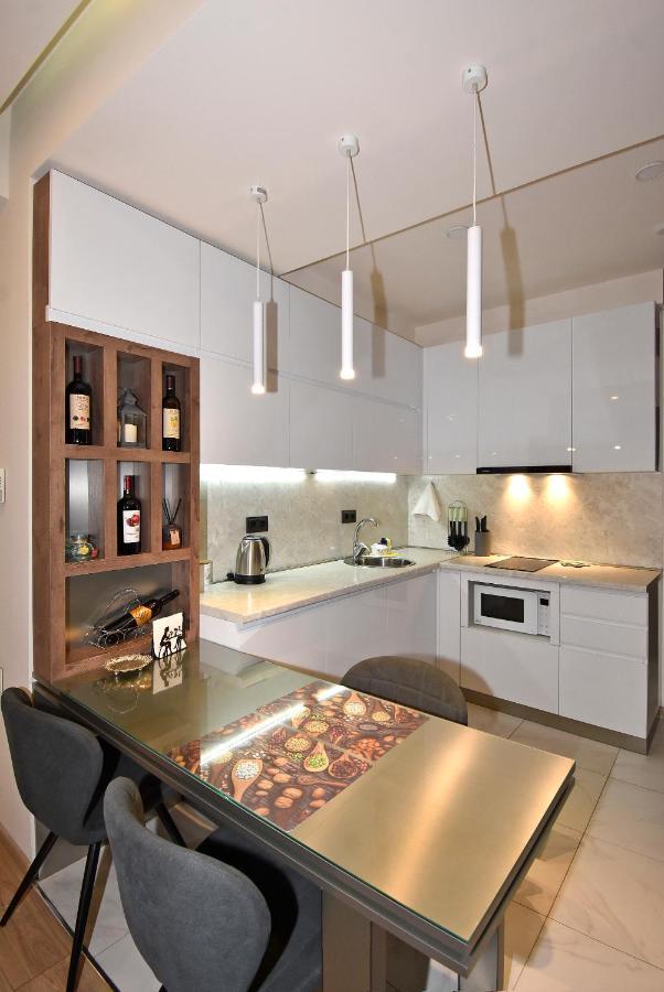 Home4You City Center Apartments Jerevan Eksteriør billede