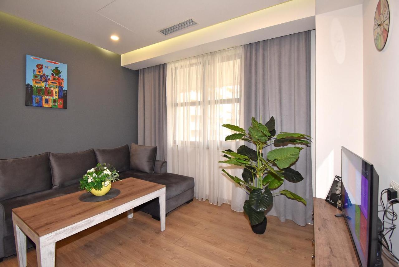 Home4You City Center Apartments Jerevan Eksteriør billede